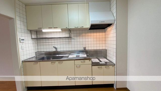 鹿の子台北ハイツ15号棟の内装写真