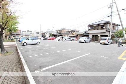 香川県高松市香西本町[3DK/51.03m2]の駐車場