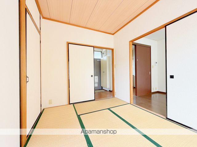 浜松市浜名区 2階建 築35年の内装写真
