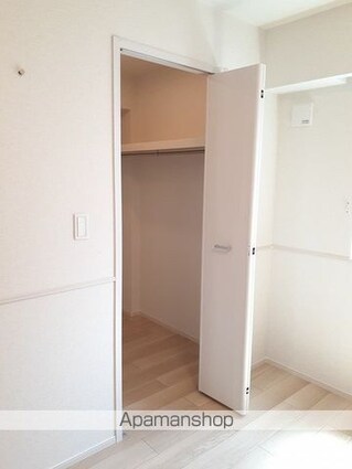 ボンヌ・ソワレ[1LDK/47.81m2]の収納