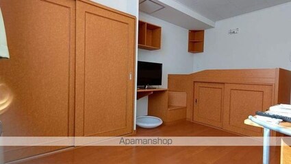 レオパレスドミール湯川[1K/23.18m2]の内装3