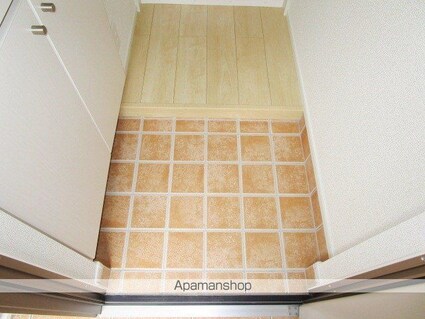 クオーレ[1LDK/46.09m2]の玄関