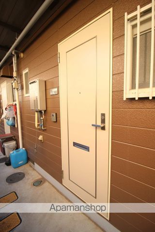 ジュネス奥田C棟の玄関写真