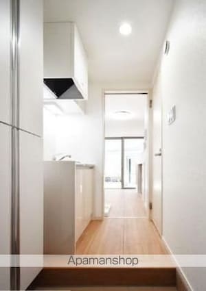 トモイエレジデンス中野[1K/12.52m2]の玄関