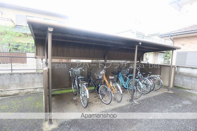 クレスト新宿の外観写真