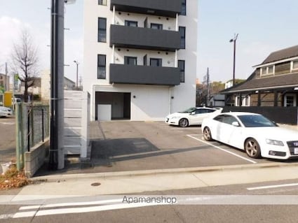 Ｍステージ矢田南[1LDK/32.66m2]の駐車場