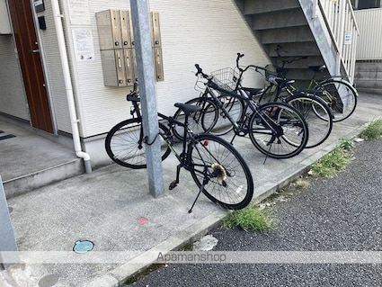 サンシャイン鶴見[1R/17.3m2]の外観5