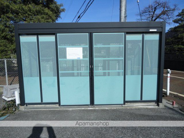 あいの風とやま鉄道 新富山口駅 徒歩2分 3階建 築25年の外観写真