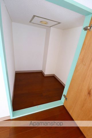 サクセスロードの内装写真