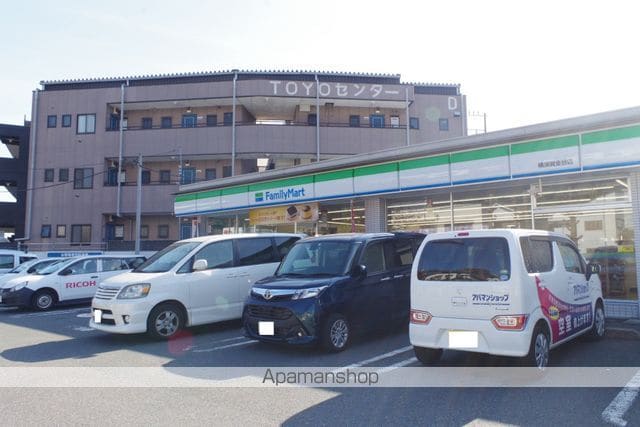 ニュ-ファミリ-の周辺写真