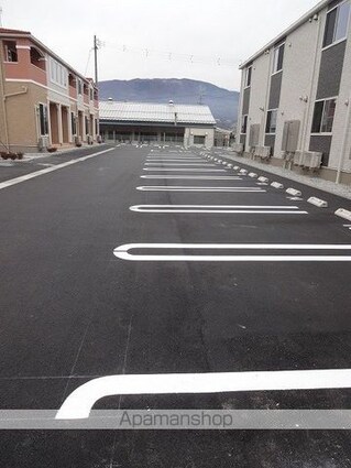 ヴィオラ　広丘Ⅱ[1LDK/50.49m2]の駐車場