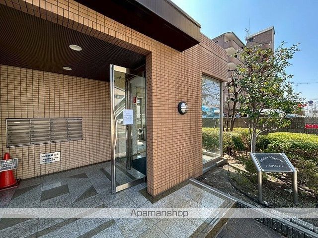 メゾンパルフェートの玄関写真