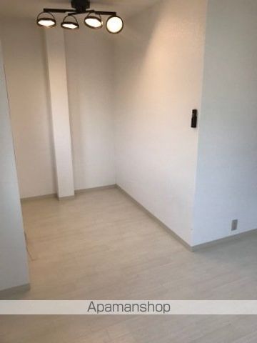 マンショングリーンの内装写真