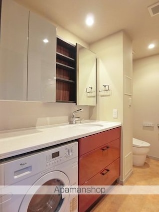 パークハビオ水天宮前[1R/40.73m2]の洗面所