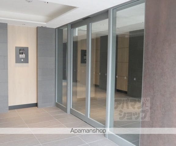 アスヴェル京都西大路SOUTHの玄関写真