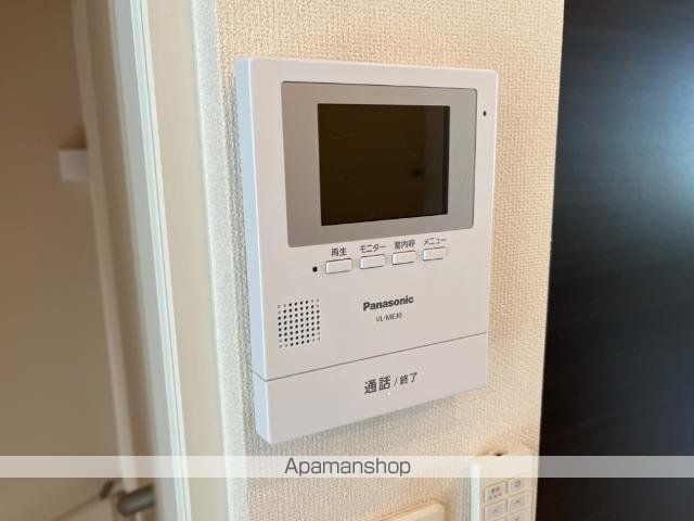 アインタウゼントの内装写真