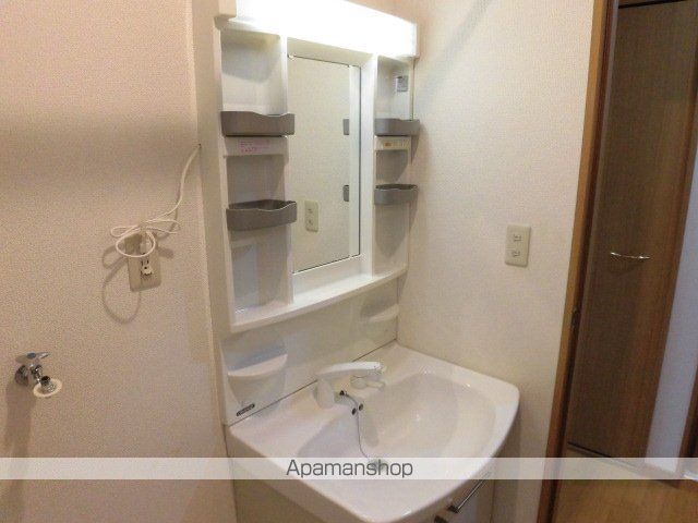 detached 秋田県南秋田郡八郎潟町小池字岡本下台107-23
地図を見る