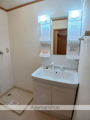 カファーラ・Eの内装写真