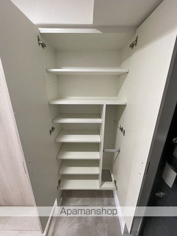 ALIVISドーム前の内装写真