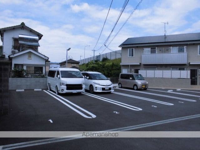 和歌山県和歌山市松島[2LDK/48.09m2]の駐車場
