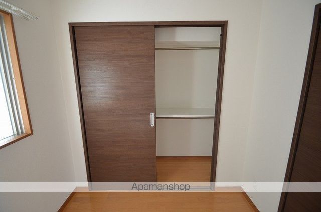 グランドゥール荒田の内装写真