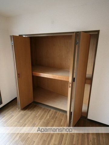 ウエストリバーの内装写真