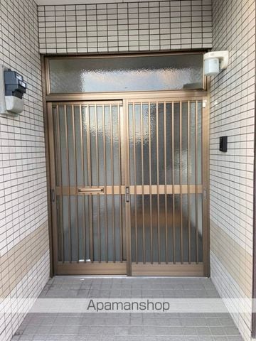 メゾン玉野の玄関写真