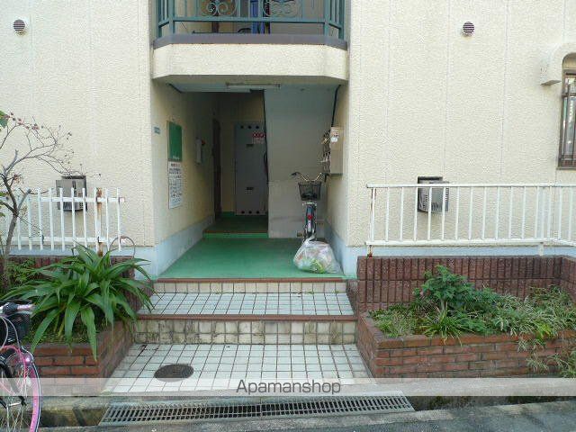 第1パークサイドハイツの玄関写真