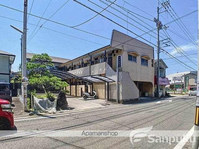 コーポ斎院の外観写真