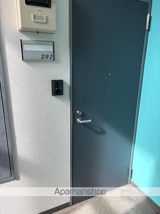 Ｍクレスト成和[3DK/58.76m2]のエントランス