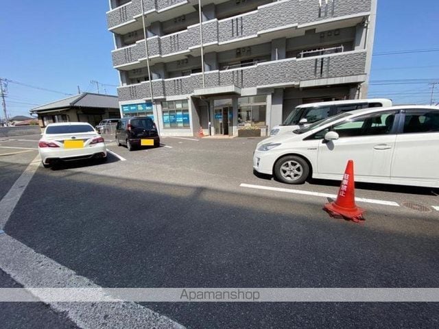 マンション ベアーズクラブの玄関写真