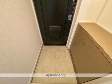 グランドゥール・サンポート[3DK/54.15m2]の玄関