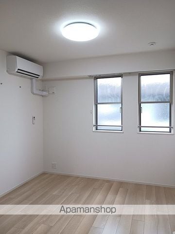 ユズの木の内装写真