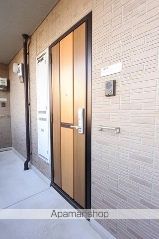 フェリーチェ Aの玄関写真