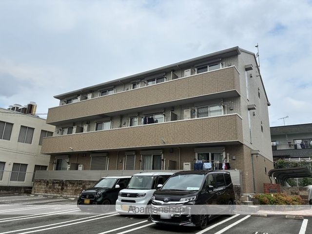 熊本市東区 3階建 築10年の外観写真