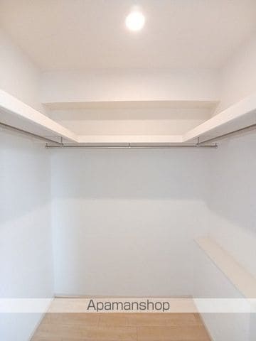 レゴリスの内装写真