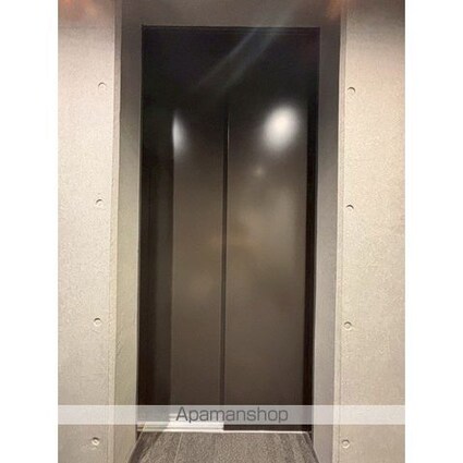 ウェルスクエア西新宿五丁目[2LDK/44.37m2]のロビー