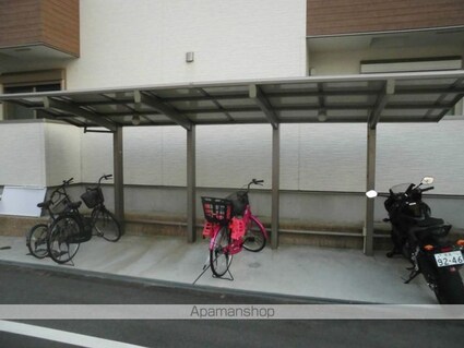 フジパレス　遠里小野Ⅰ番館[1K/31.38m2]の駐車場1