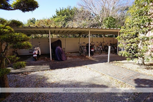 となりの花きゃべつの外観写真