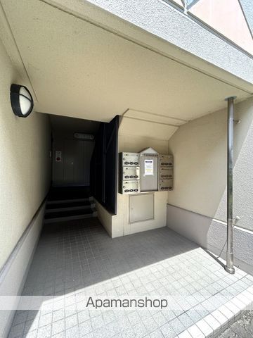 オリーブ泉ヶ丘IIの玄関写真