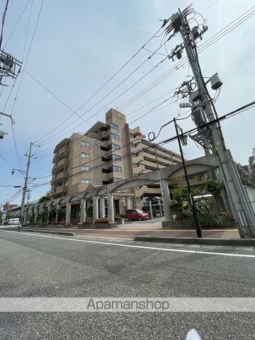 アパガーデンコート万代の外観写真