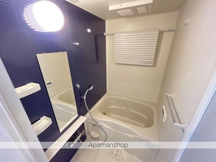 ウィング[1K/30.87m2]のバス