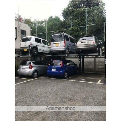 ジュエリー杉並　１０３号室＆２階[1DK/28.01m2]の駐車場