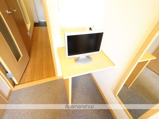 レオパレスハウス香里ヶ丘の内装写真