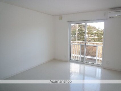 Ｇｒａｎｄ　Ｃｈａｒｉｏｔ[1K/28.16m2]のリビング・居間