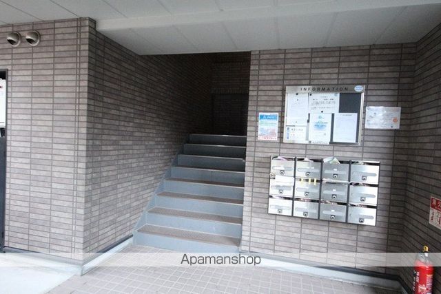 アンプルールフィギュールの玄関写真