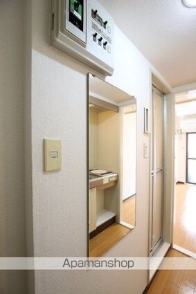 サンパレス南町[1K/16.69m2]の玄関