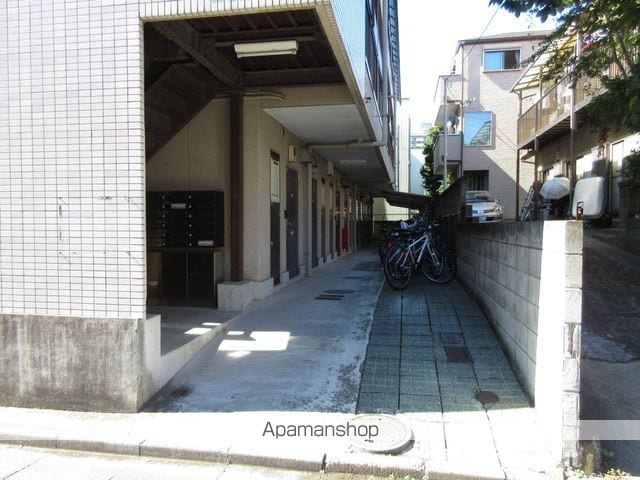 アリスヴィラの玄関写真
