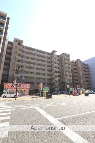 福岡市東区箱崎のマンションの外観1