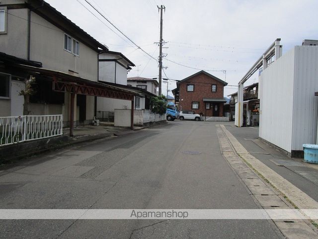 ヴィオラIIICの周辺写真